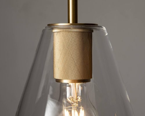 Timeless Elegance: Classic Table Lamps Illuminate Any Room
