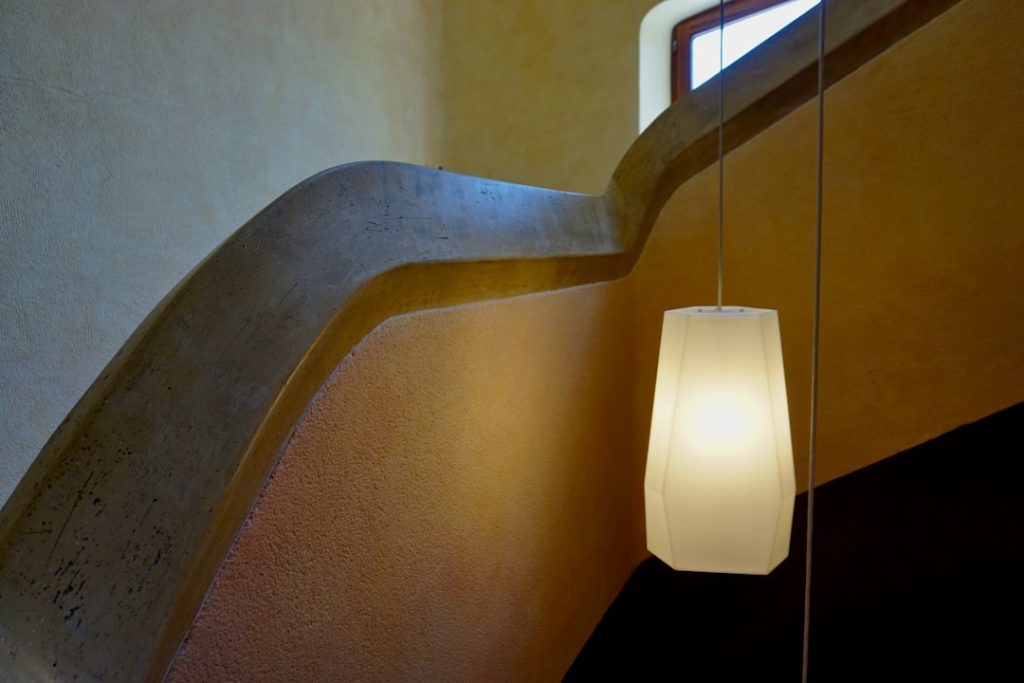 Photo fiberglass floor lamp